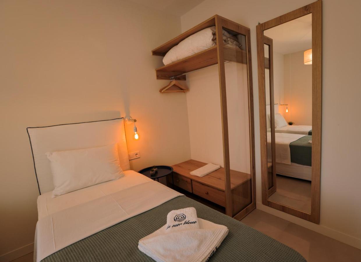 La Mer Bleue Beachfront Boutique Apartments Vrahati Buitenkant foto
