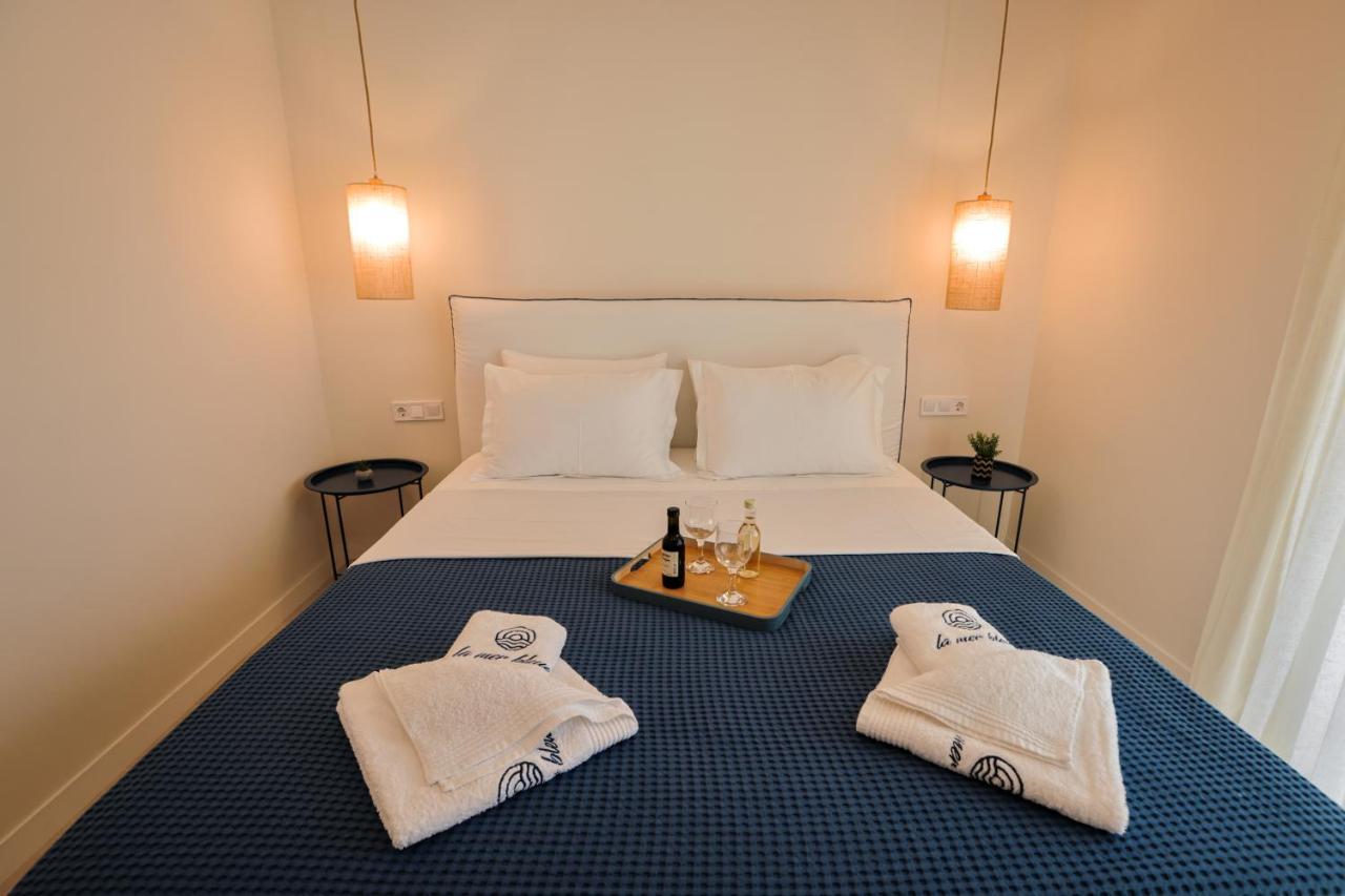 La Mer Bleue Beachfront Boutique Apartments Vrahati Buitenkant foto